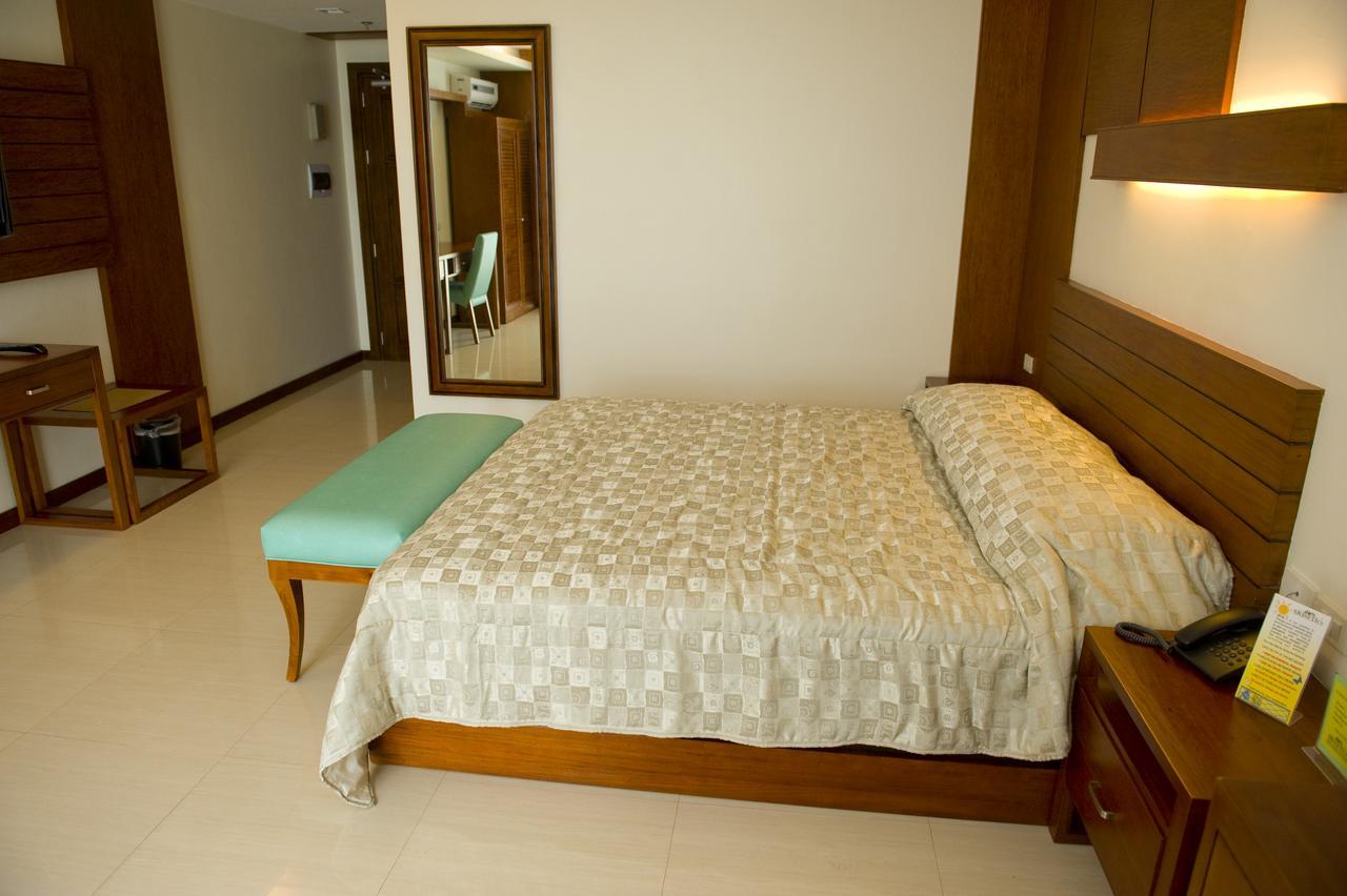 Skinetics Wellness Center Boutique Hotel Iloilo City Exterior photo
